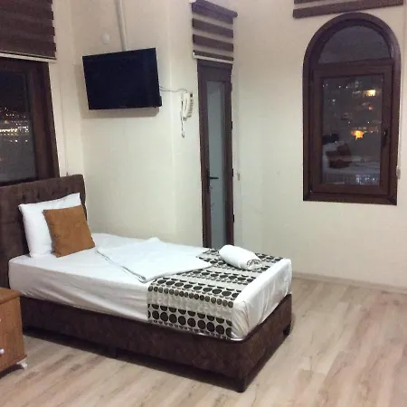 Akinci Bhiter Halic Beyoglu Sultanahmet Istanbul